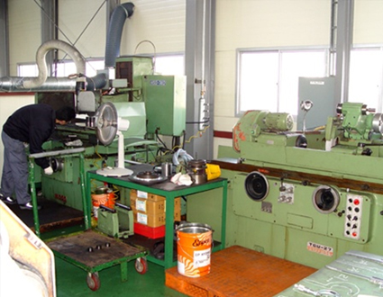 GRINDING M/C